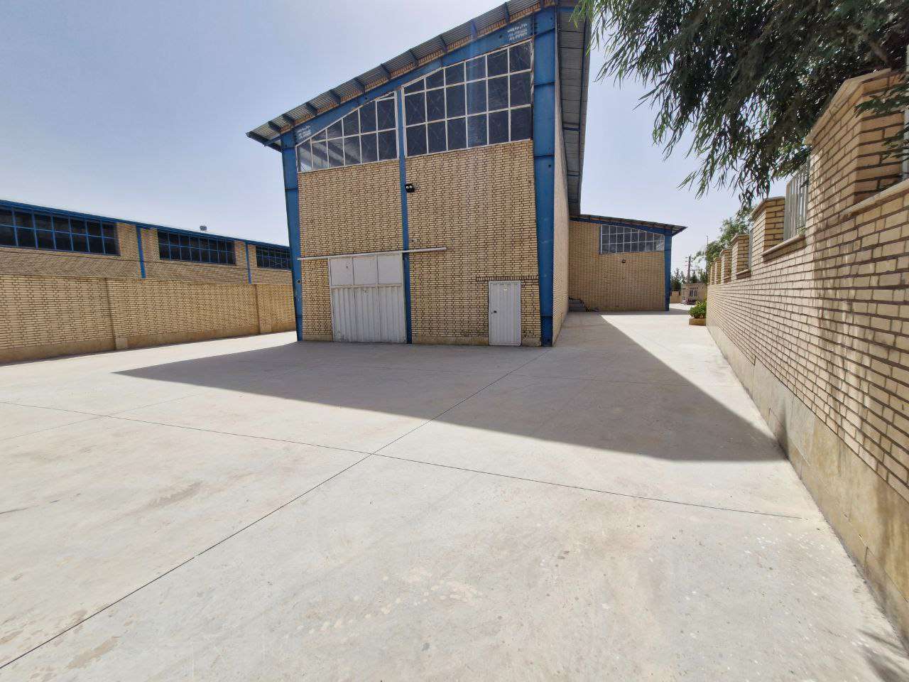 فروش سوله شیمیایی۲۳۰۰ متری در شهرک صنعتی خوارزمی _ املاک صنعت سوله