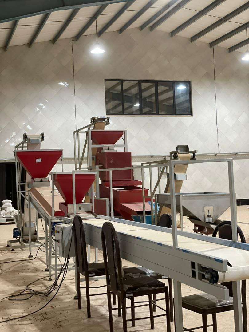 فروش کارخانه بسته‌بندی حبوبات با پروانه معتبر - شهرک صنعتی خوارزمی 650 متر _ املاک صنعت سوله