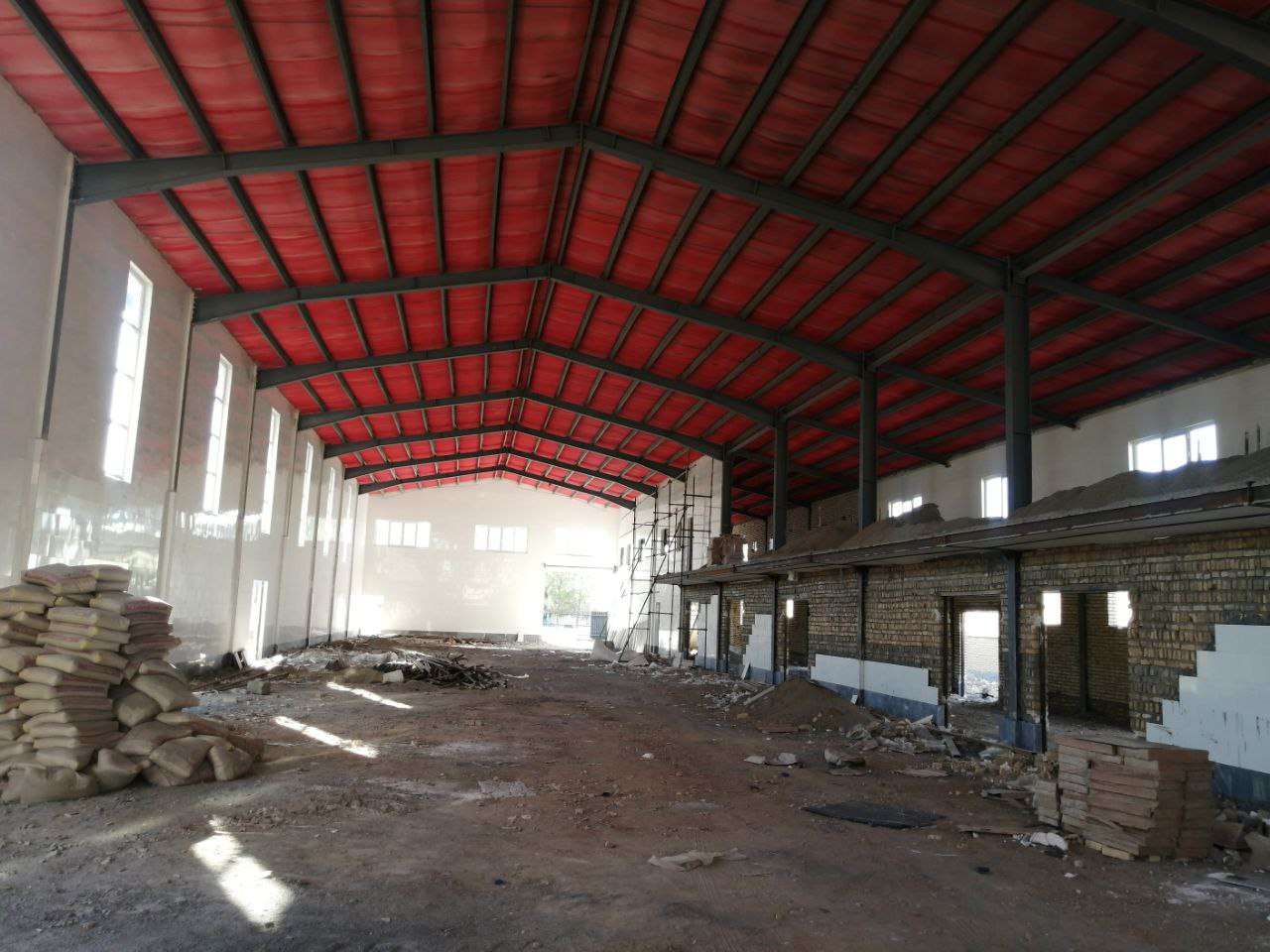 فروش سوله صنعتی نوساز با جواز بسته‌بندی مواد غذایی - شهرک صنعتی خوارزمی 2000 متر _ املاک صنعت سوله