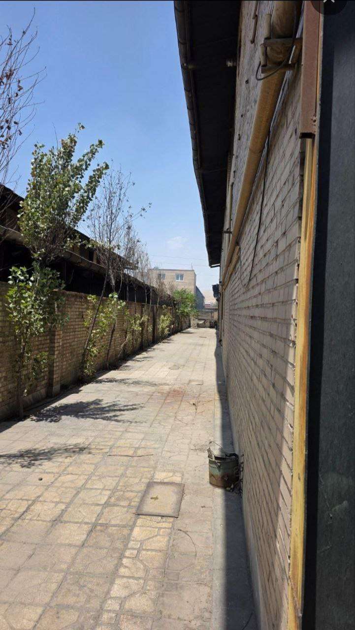 فروش سوله صنایع فلزی با جرثقیل سقفی - شهرک صنعتی عباس‌آباد 600متر _ املاک صنعت سوله