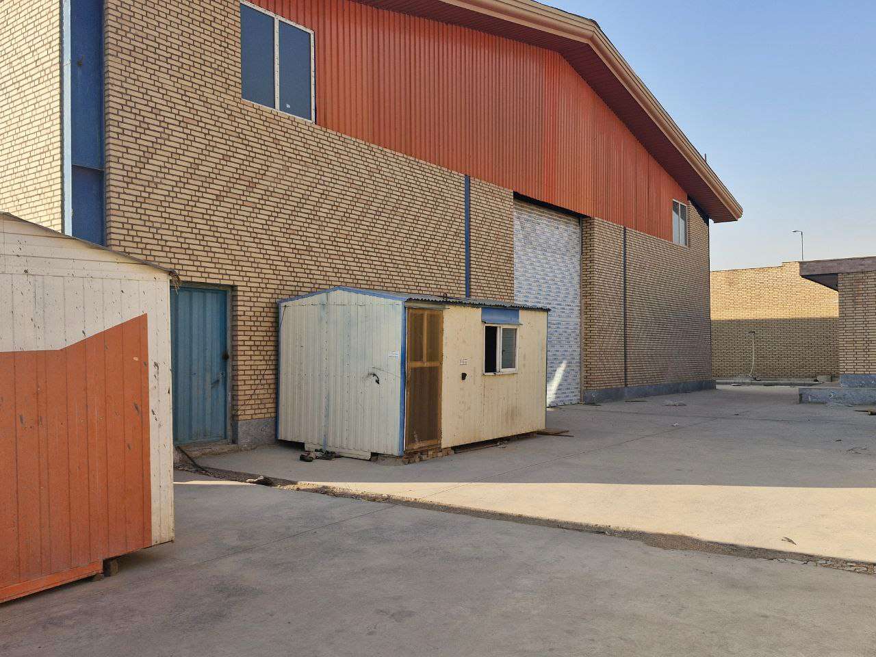 فروش سوله در شهرک صنعتی عباس آباد با زون غذایی _ املاک صنعت سوله