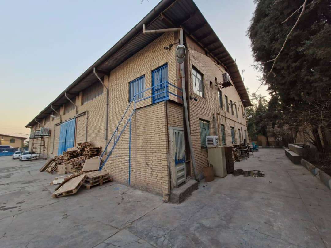 فروش کارخانه کارتن‌سازی با تجهیزات کامل - شهرک صنعتی عباس‌آباد 1700متر _ املاک صنعت سوله