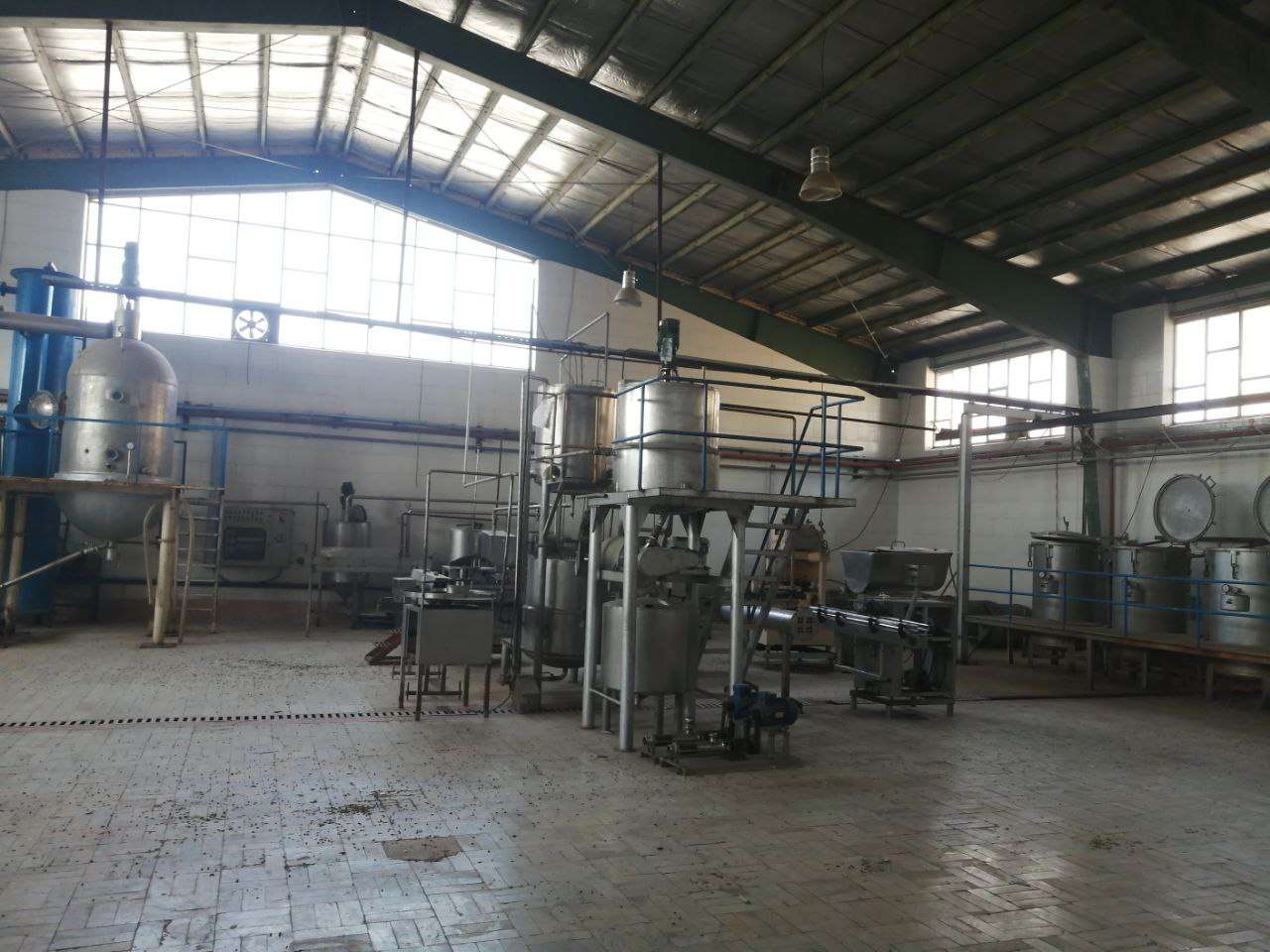 فروش کارخانه تولید رب گوجه فرنگی با پروانه معتبر - شهرک صنعتی خوارزمی 1300 متر _ املاک صنعت سوله