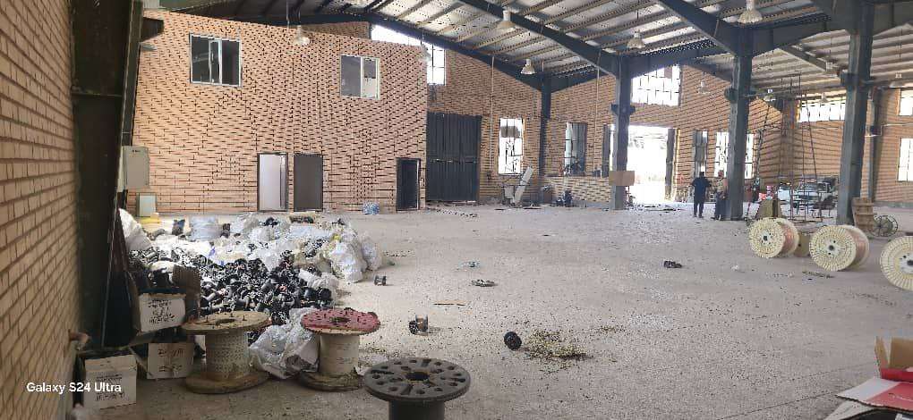  اجاره سوله کابل‌سازی با جواز معتبر - شهرک صنعتی عباس‌آباد 1200 متر _ املاک صنعت سوله