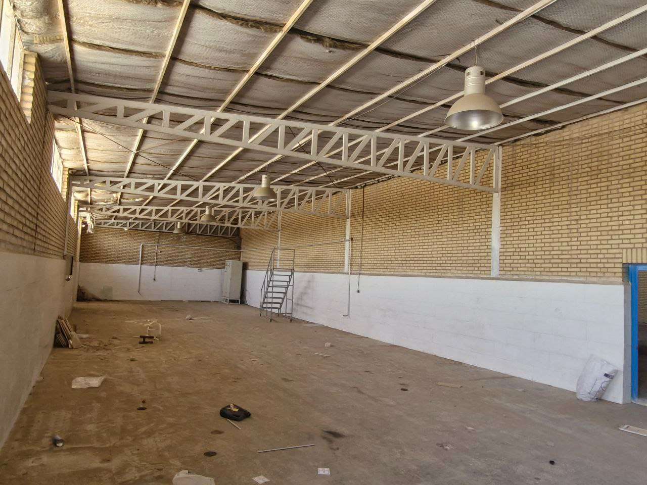 اجاره سوله فلزی با جواز معتبر - شهرک صنعتی ایوانکی 1000 متر _ املاک صنعت سوله