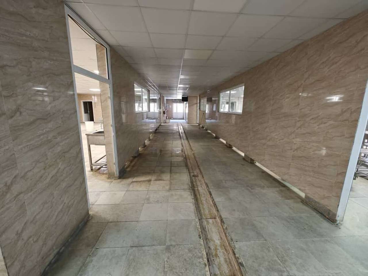 فروش سوله  غذایی در عباس اباد 1520 متر _ املاک صنعت سوله