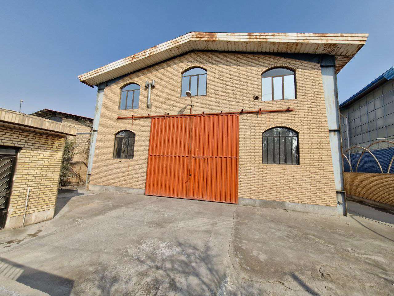  اجاره سوله صنعتی با جواز سلولزی - شهرک صنعتی پایتخت 700 متر _ املاک صنعت سوله