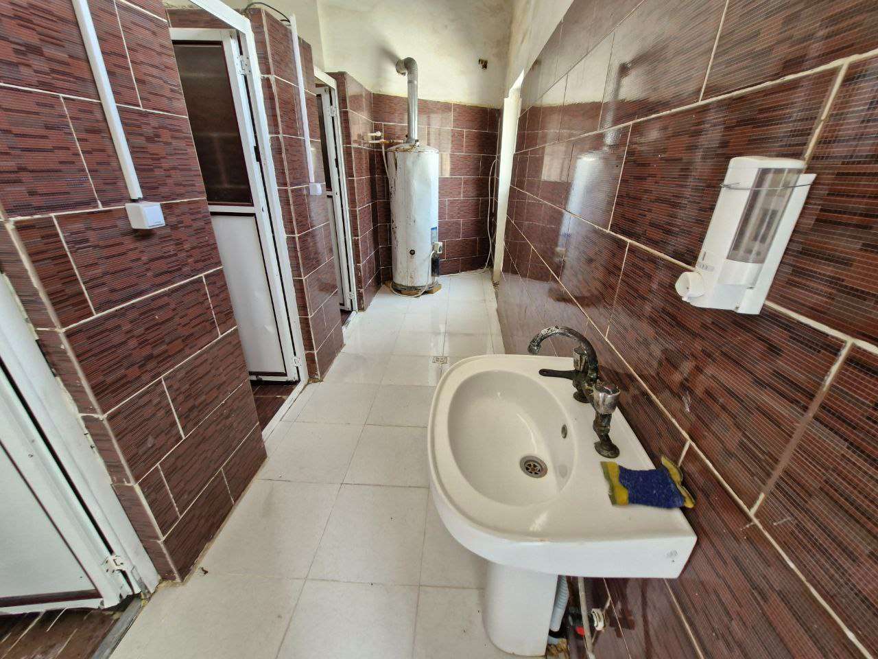  اجاره سوله صنعتی با جواز غذایی - شهرک صنعتی خوارزمی 700 متر _ املاک صنعت سوله