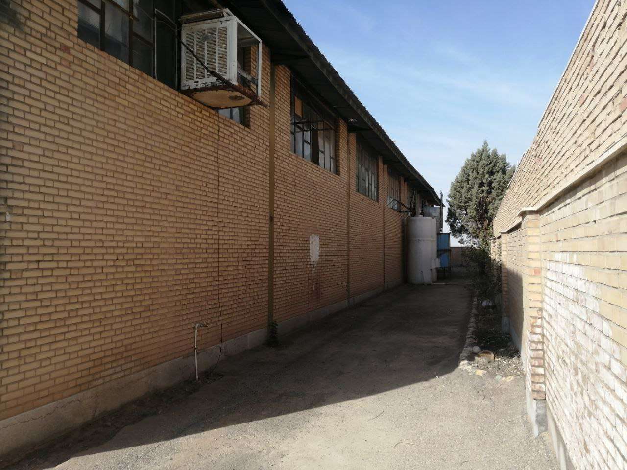 فروش کارخانه تولید رب گوجه فرنگی با پروانه معتبر - شهرک صنعتی خوارزمی 1300 متر _ املاک صنعت سوله