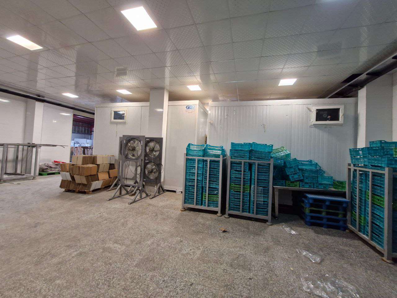  اجاره سوله تولید شکلات با جواز معتبر - شهرک صنعتی ایوانکی 1200 متر _ املاک صنعت سوله