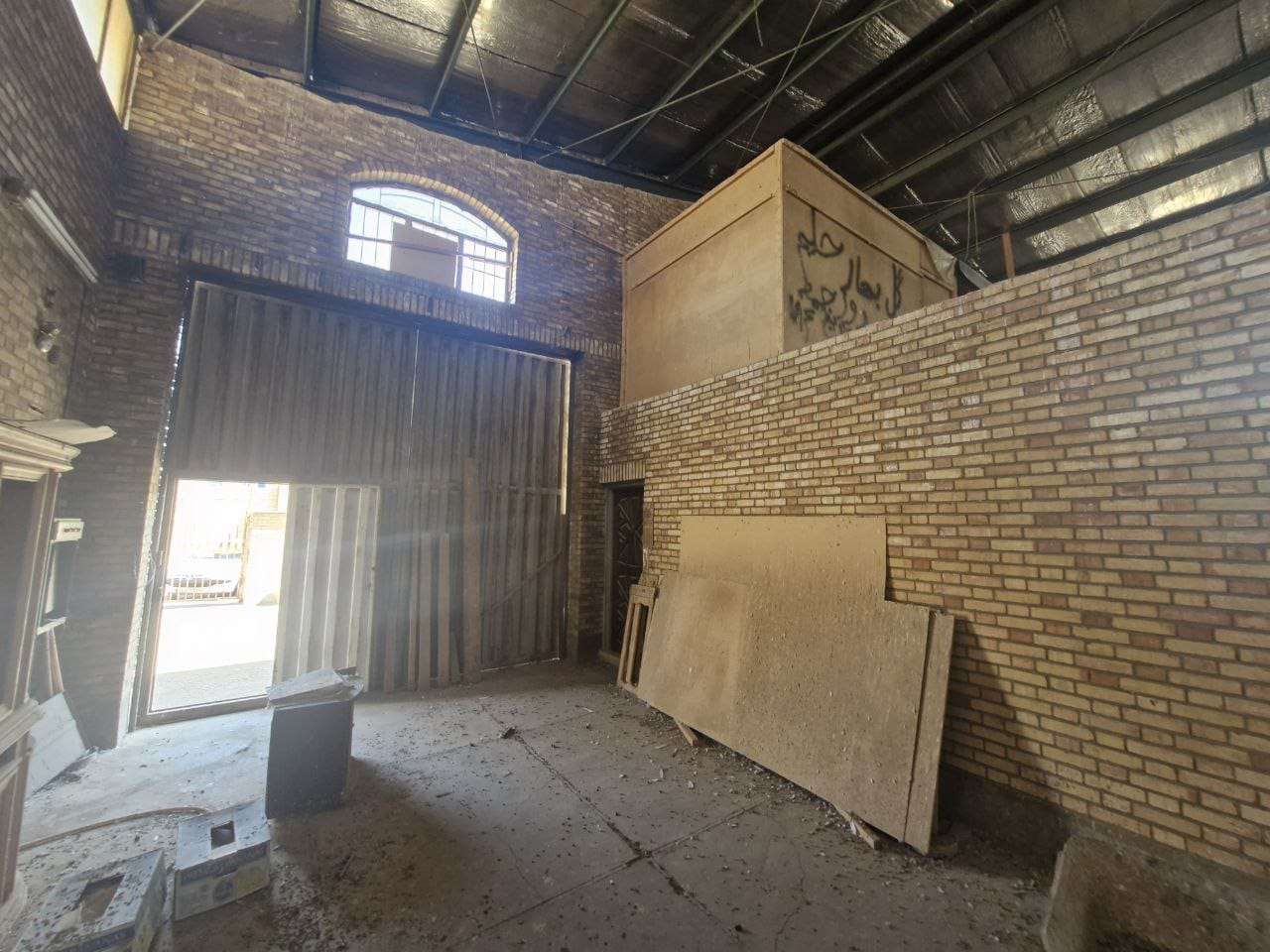 🏭  فروش سوله تولید چوب - شهرک صنعتی پایتخت ۶۰۰ متر _ املاک صنعت سوله