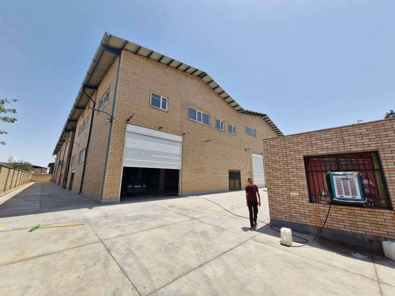 فروش کارخانه تولید نان، کیک و کلوچه با تجهیزات کامل - شهرک صنعتی خوارزمی 4000 متر _ املاک صنعت سوله