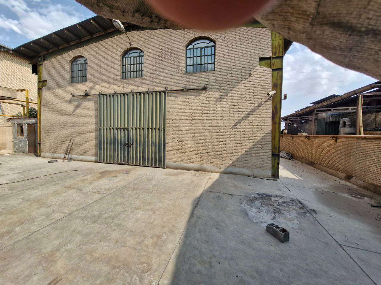  اجاره سوله ریخته‌گری با جواز معتبر - شهرک صنعتی عباس‌آباد 500 متر _ املاک صنعت سوله