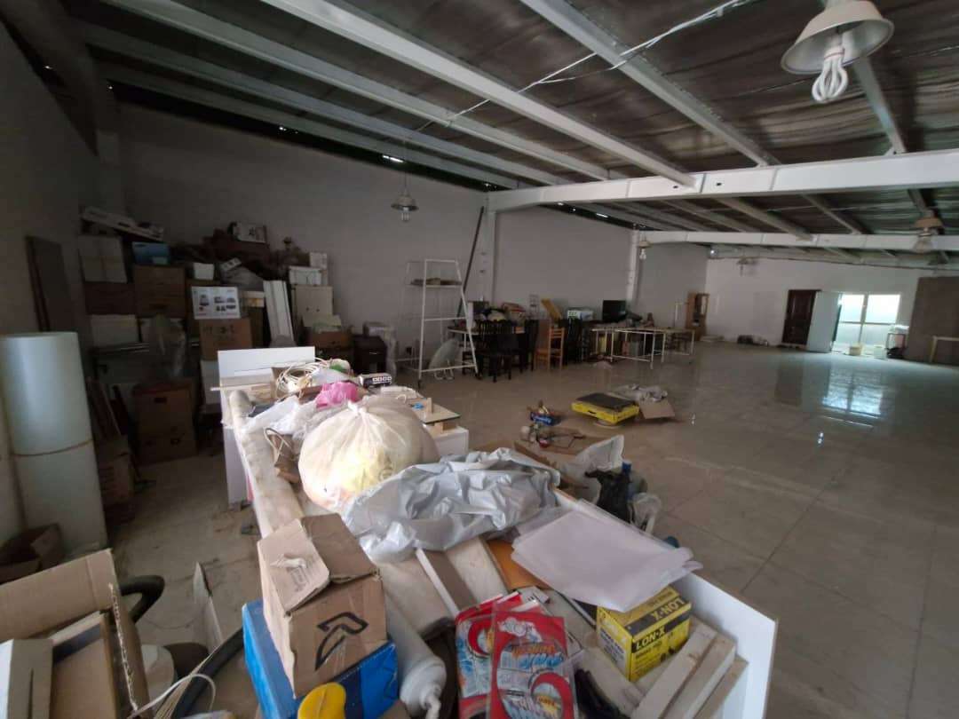  فروش کارخانه تولید شوینده با پروانه معتبر - شهرک صنعتی گرمسار450متر _ املاک صنعت سوله