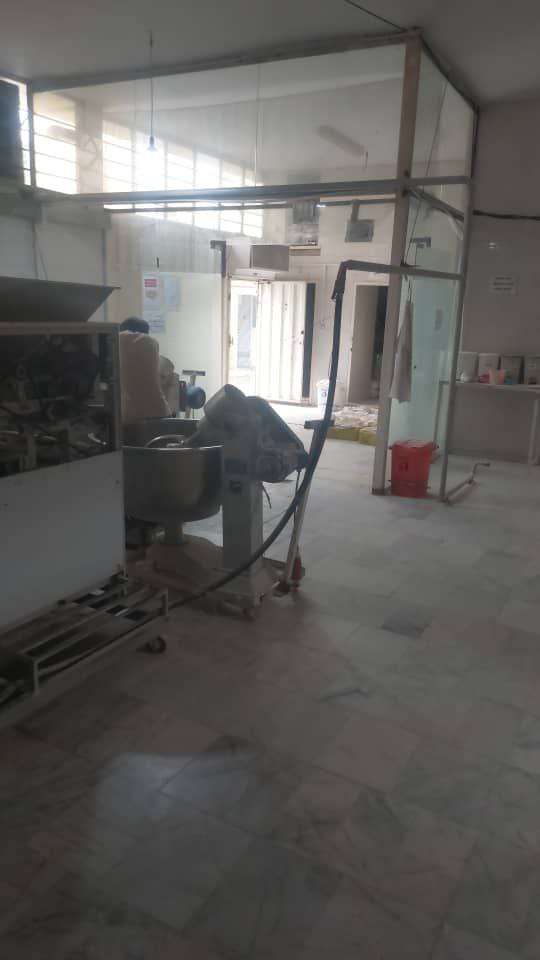 فروش کارخانه تولید نان لواش با پروانه معتبر - شهرک صنعتی خوارزمی 330 متر _ املاک صنعت سوله
