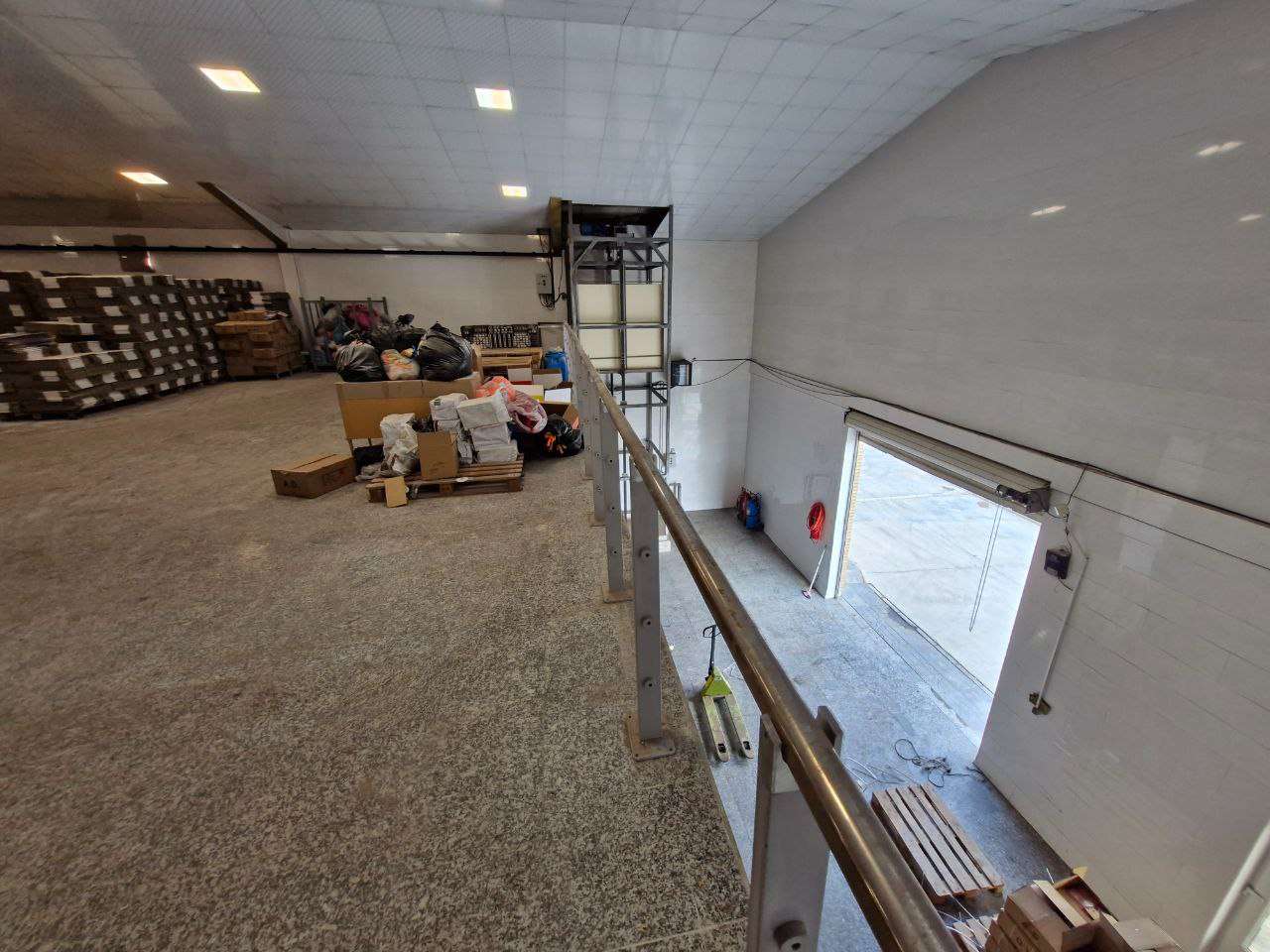  اجاره سوله تولید شکلات با جواز معتبر - شهرک صنعتی ایوانکی 1200 متر _ املاک صنعت سوله