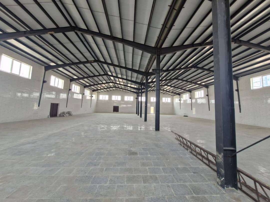 فروش سوله صنعتی نوساز با جواز صنایع غذایی - شهرک صنعتی خوارزمی1700متر _ املاک صنعت سوله