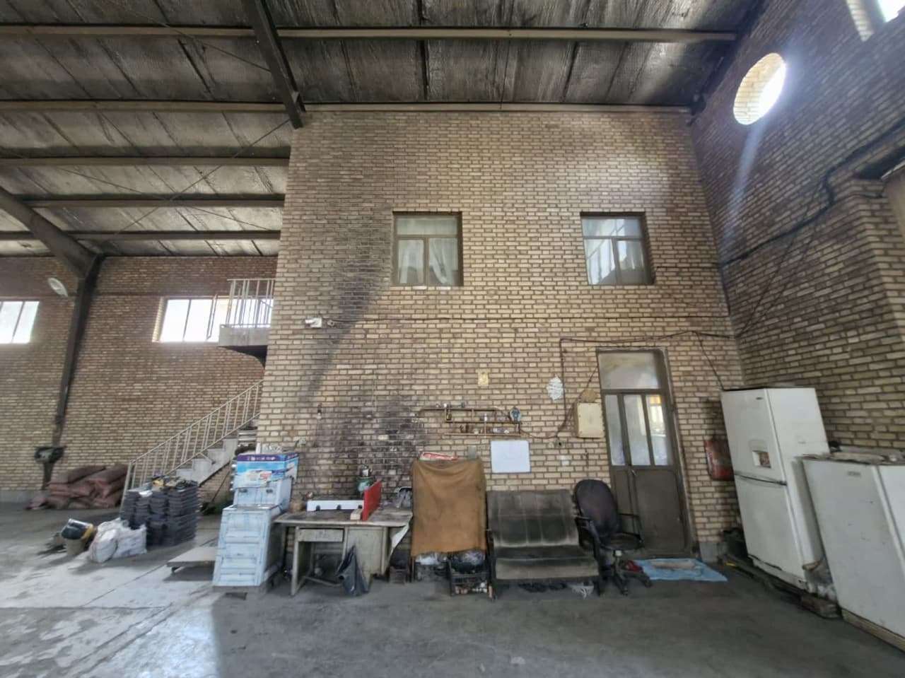 اجاره کارخانه ریخته‌گری با جواز معتبر - شهرک صنعتی پایتخت 450 متر _ املاک صنعت سوله