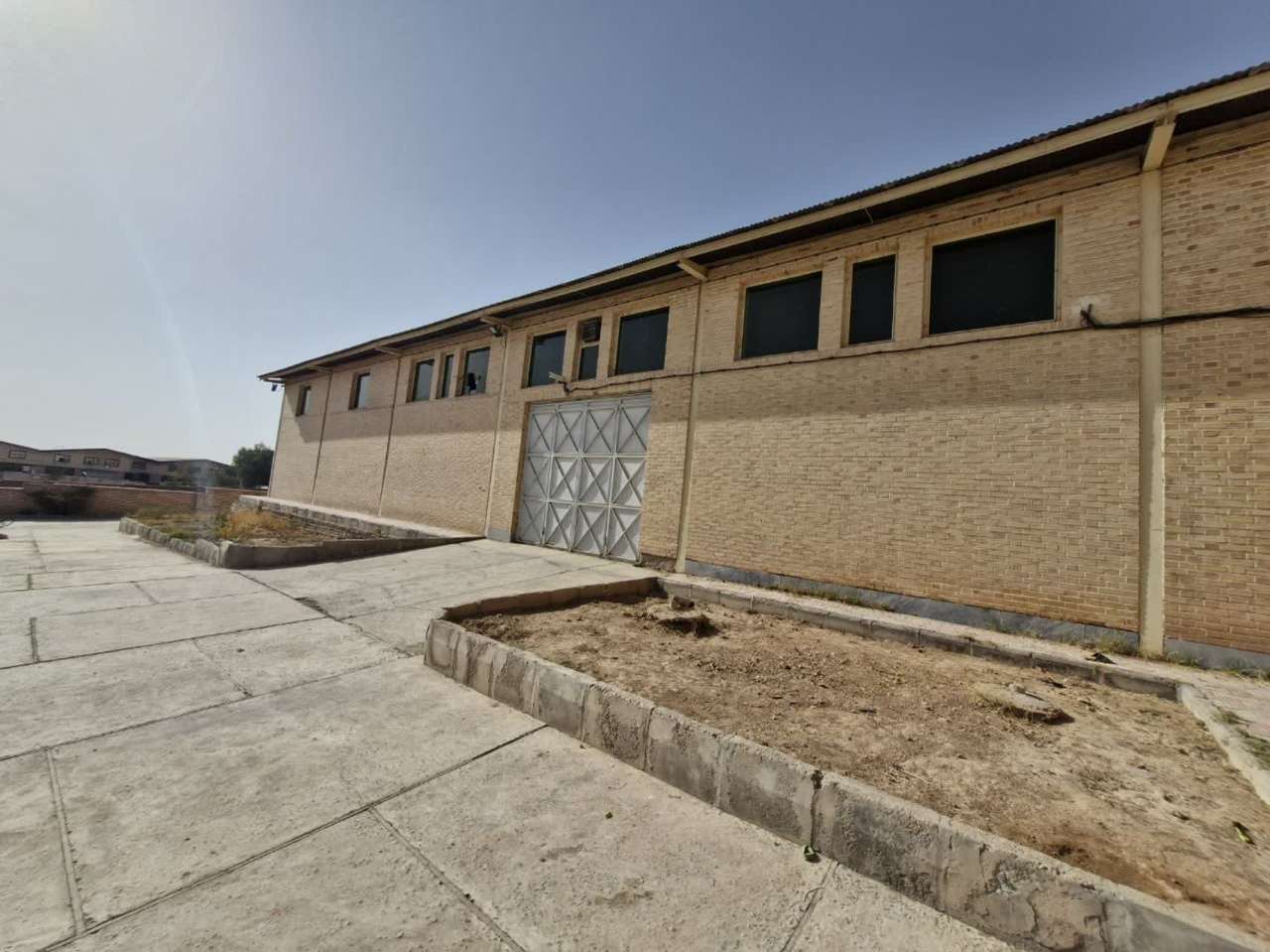 اجاره سوله غذایی در عباس آباد 1160متر _ املاک صنعت سوله