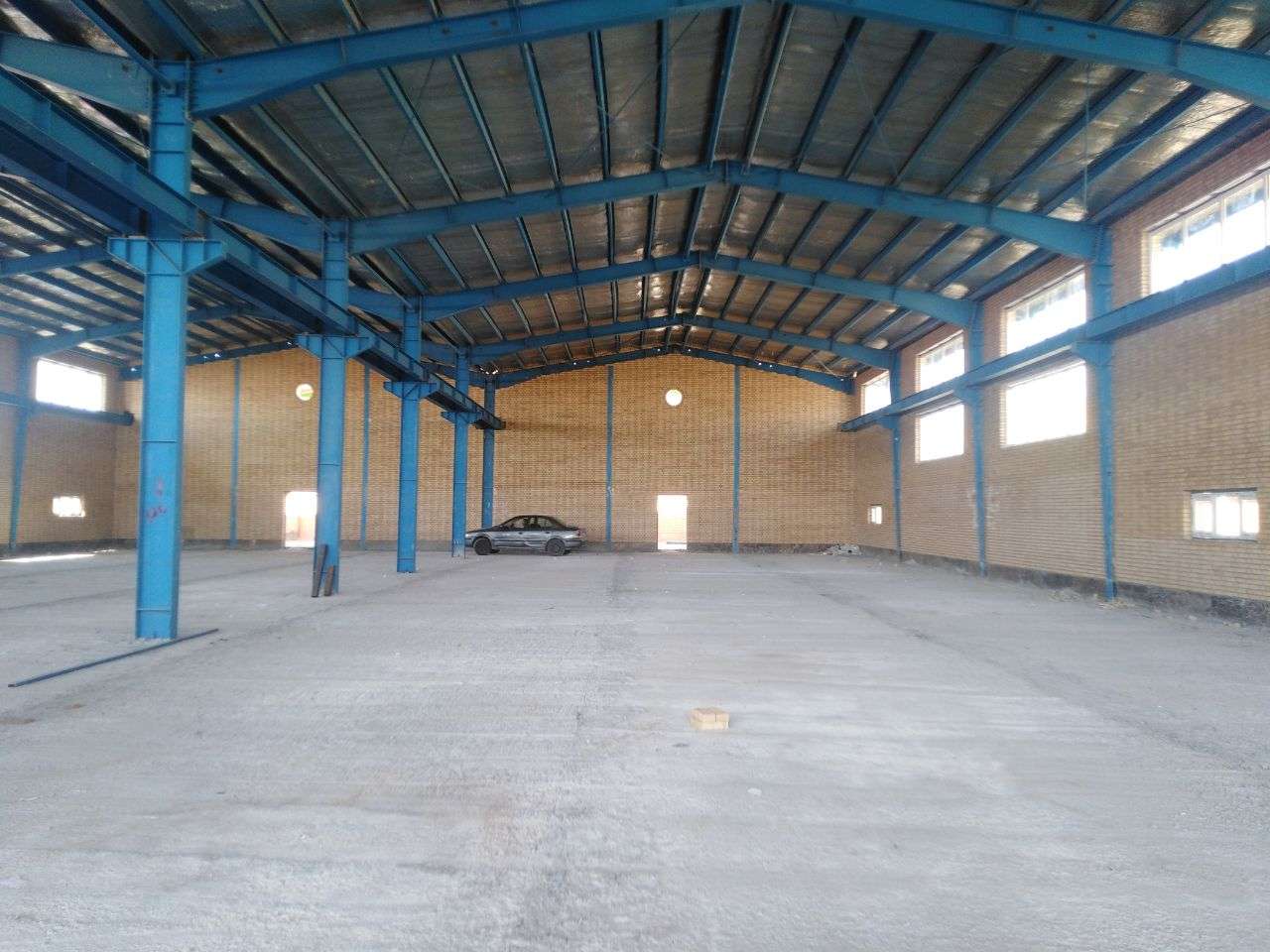 اجاره سوله تولید رنگ با پروانه معتبر - شهرک صنعتی ایوانکی 1550 متر _ املاک صنعت سوله