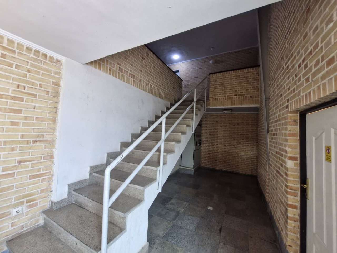 اجاره سوله غذایی در عباس آباد 1160متر _ املاک صنعت سوله