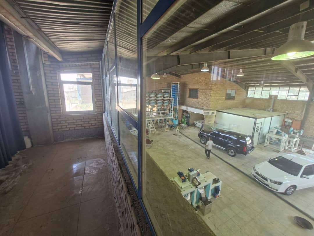 فروش کارخانه تولید چوب با پروانه معتبر - شهرک صنعتی عباس‌آباد1800متر _ املاک صنعت سوله