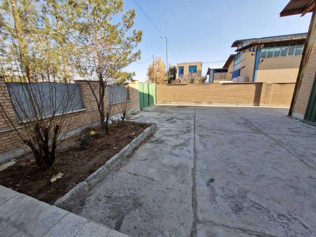 فروش کارخانه تولید شوینده با برند و ماشین‌آلات - شهرک صنعتی جنت‌آباد 860متر _ املاک صنعت سوله