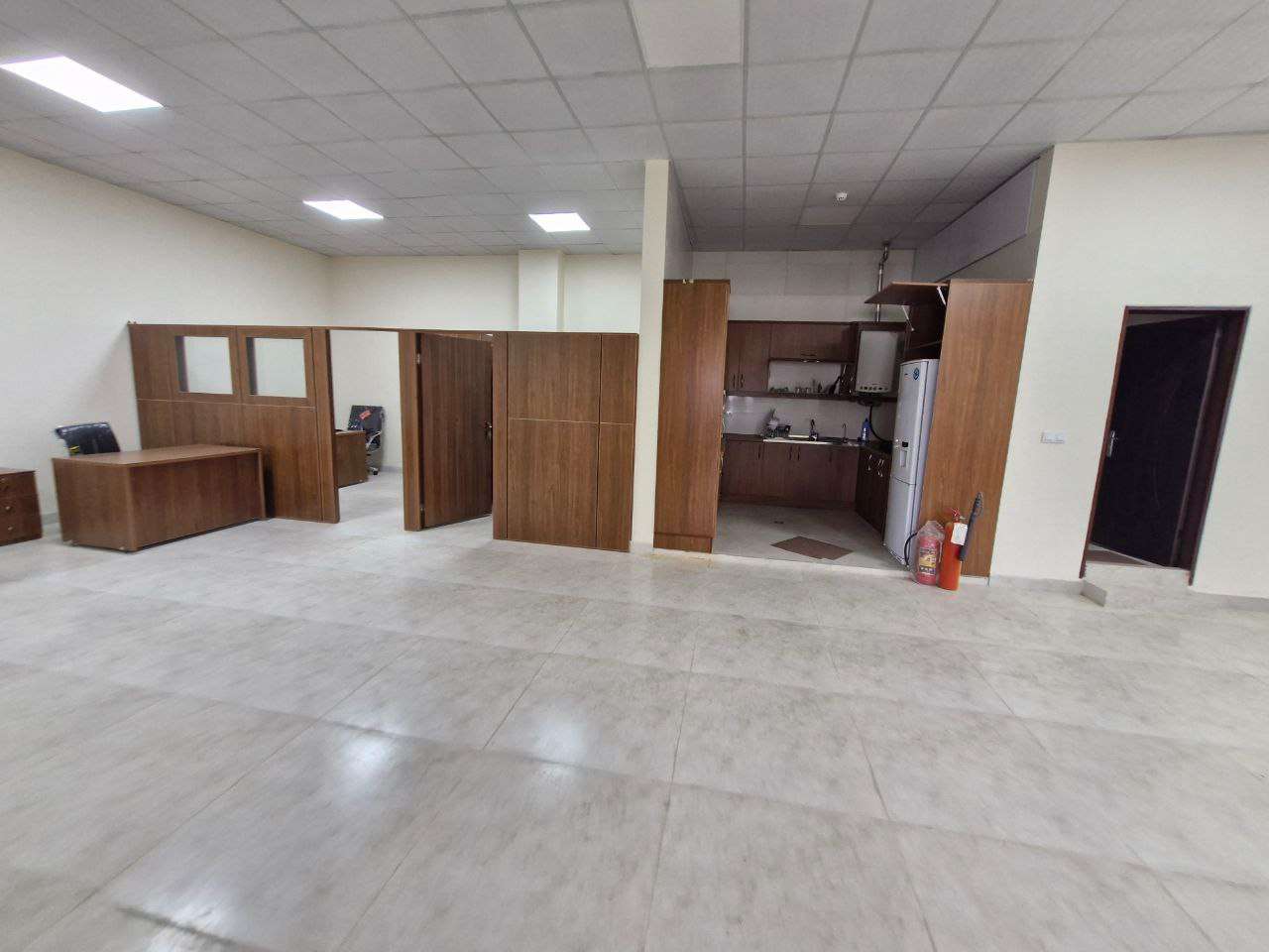 فروش کارخانه تولید نان، کیک و کلوچه با تجهیزات کامل - شهرک صنعتی خوارزمی 4000 متر _ املاک صنعت سوله