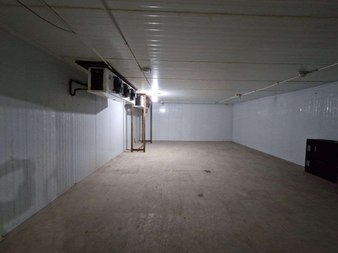 فروش سوله تولید محصولات منجمد با پروانه معتبر - شهرک صنعتی عباس‌آباد 2000متر _ املاک صنعت سوله