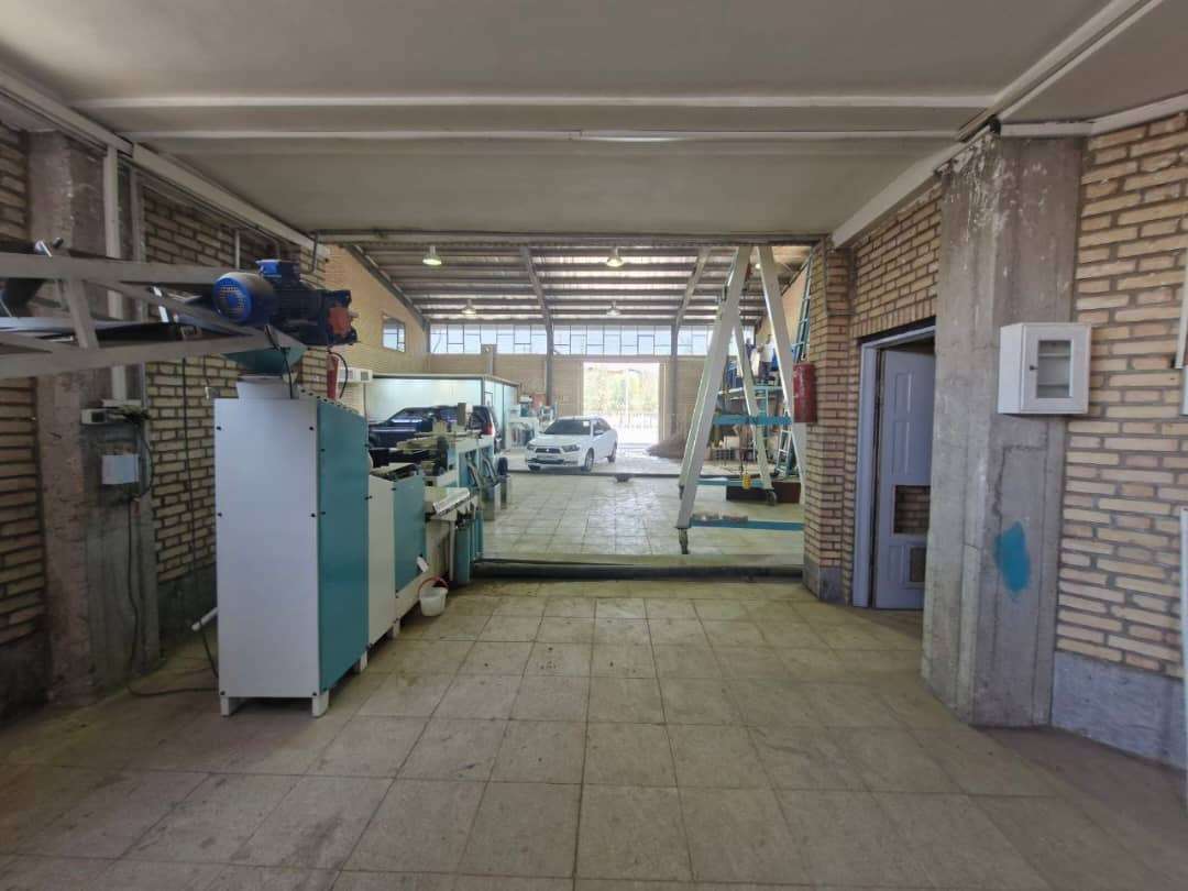 فروش کارخانه تولید چوب با پروانه معتبر - شهرک صنعتی عباس‌آباد1800متر _ املاک صنعت سوله