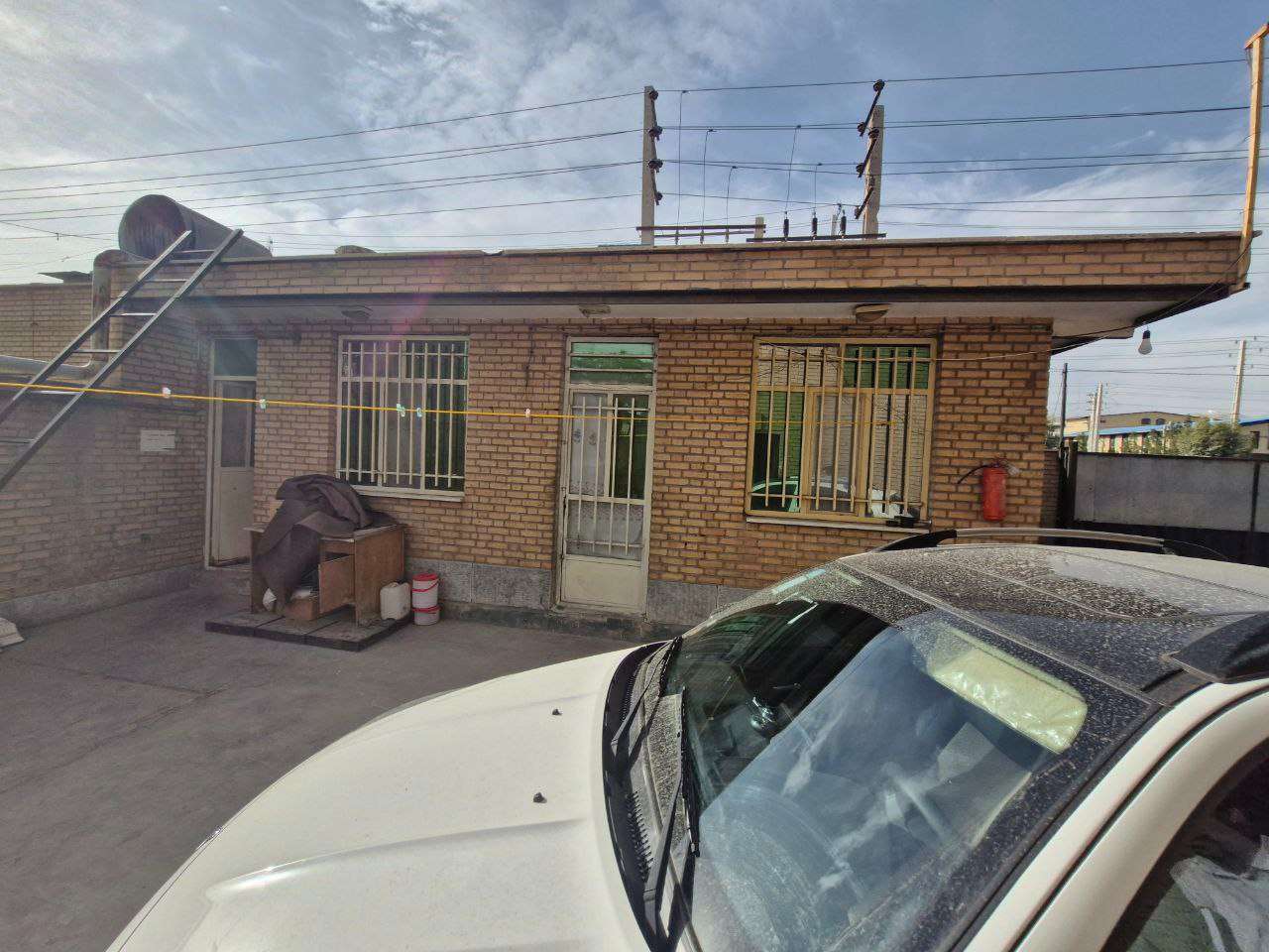 فروش سوله تولید شیرآلات با پروانه معتبر - شهرک صنعتی عباس‌آباد 500متر _ املاک صنعت سوله