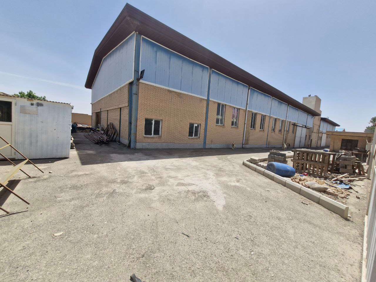  اجاره سوله صنعتی با جواز غذایی - شهرک صنعتی خوارزمی 700 متر _ املاک صنعت سوله