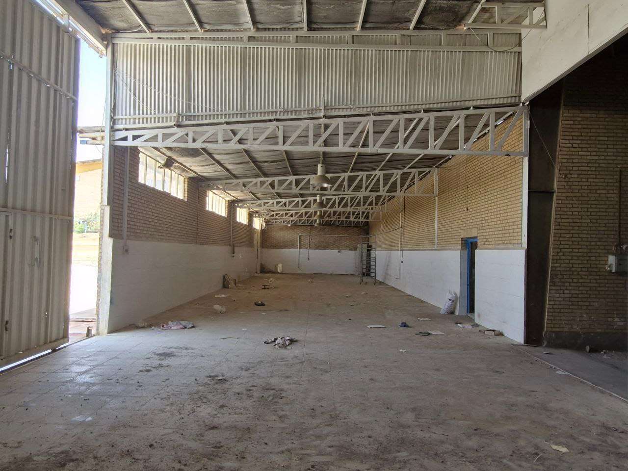 اجاره سوله فلزی با جواز معتبر - شهرک صنعتی ایوانکی 1000 متر _ املاک صنعت سوله