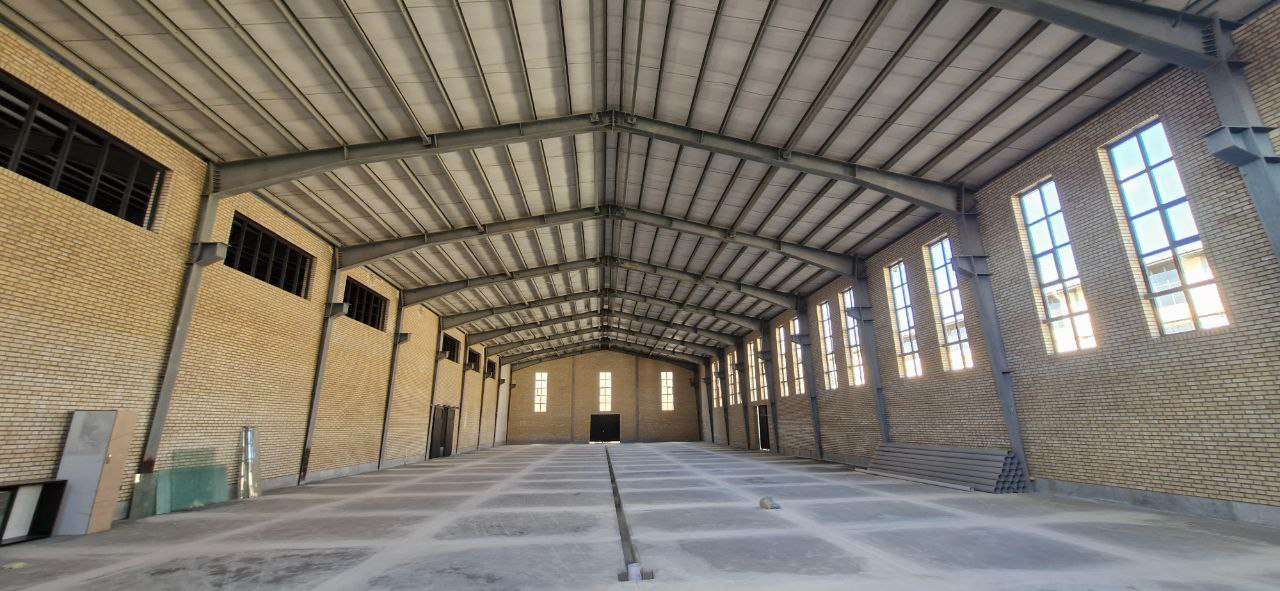 اجاره مجموعه صنعتی با جواز فلزی - شهرک صنعتی شنزار 6500 متر _ املاک صنعت سوله