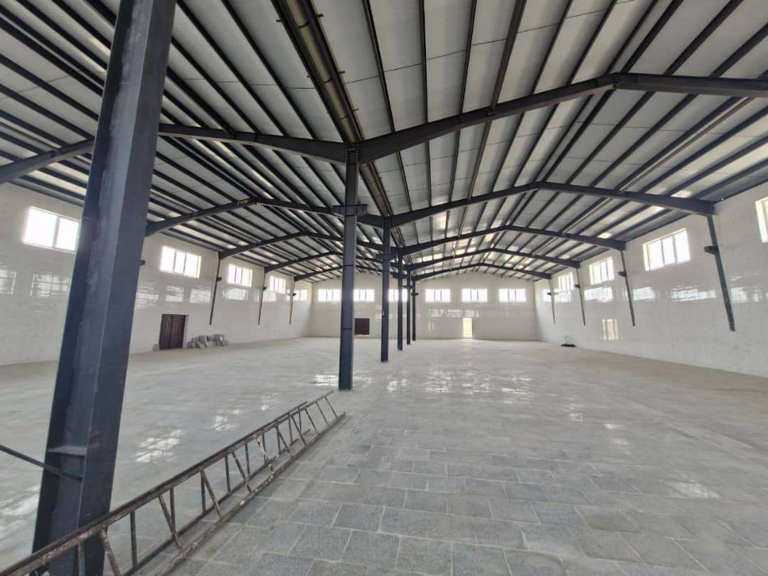 فروش سوله صنعتی نوساز با جواز صنایع غذایی - شهرک صنعتی خوارزمی1700متر _ املاک صنعت سوله