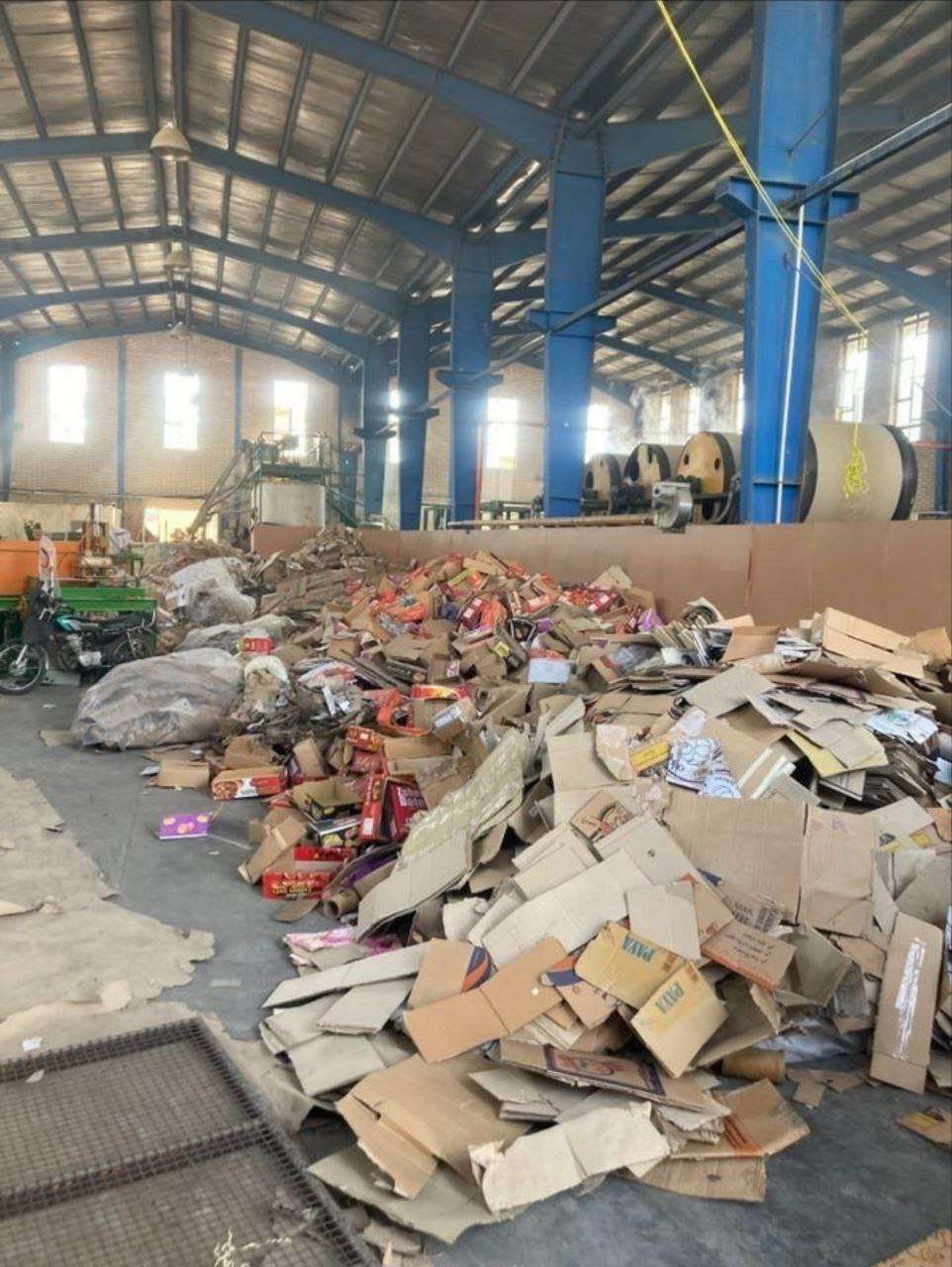 اجاره سوله فلزی و سلولزی در شهرک صنعتی پایتخت با 2100 متر زمین _ املاک صنعت سوله