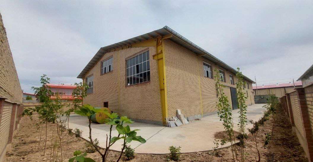 فروش سوله تولید جک سقفی - شهرک صنعتی شنزار 900 متر _ املاک صنعت سوله