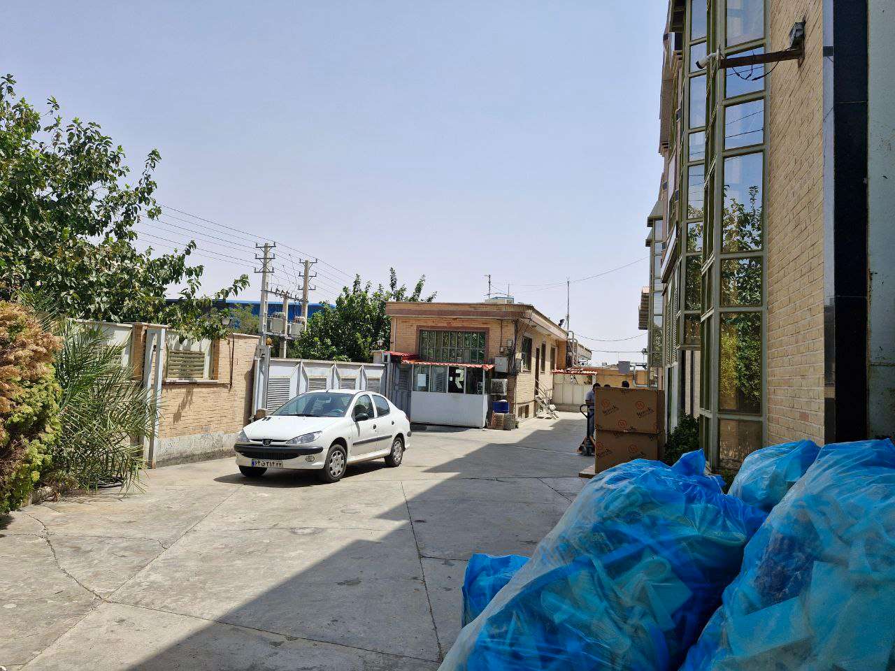 فروش سوله سلولزی با پروانه معتبر - شهرک صنعتی عباس‌آباد 3700 متر _ املاک صنعت سوله