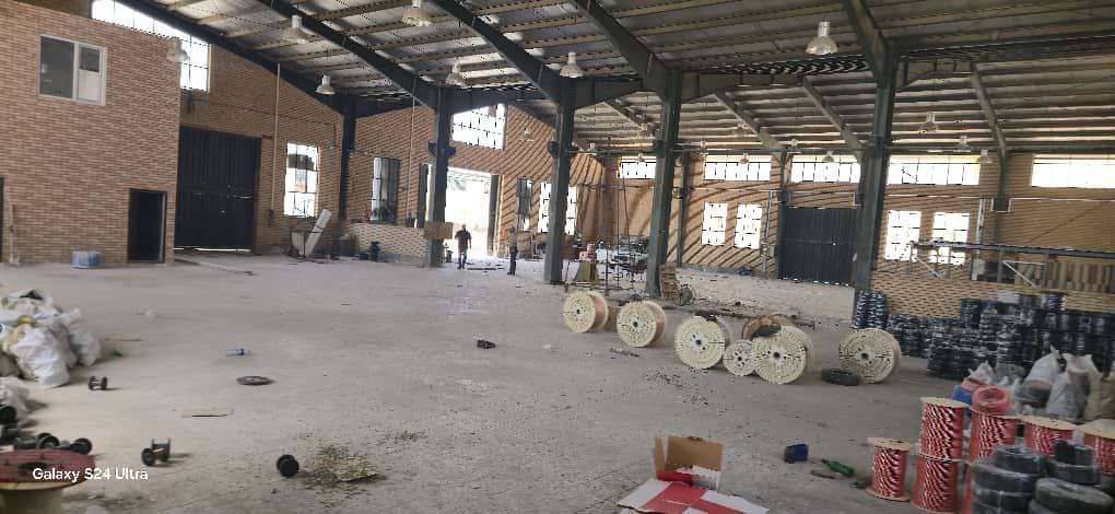  اجاره سوله کابل‌سازی با جواز معتبر - شهرک صنعتی عباس‌آباد 1200 متر _ املاک صنعت سوله