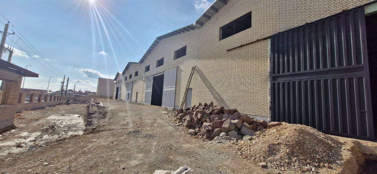 اجاره مجموعه صنعتی با جواز فلزی - شهرک صنعتی شنزار 6500 متر _ املاک صنعت سوله