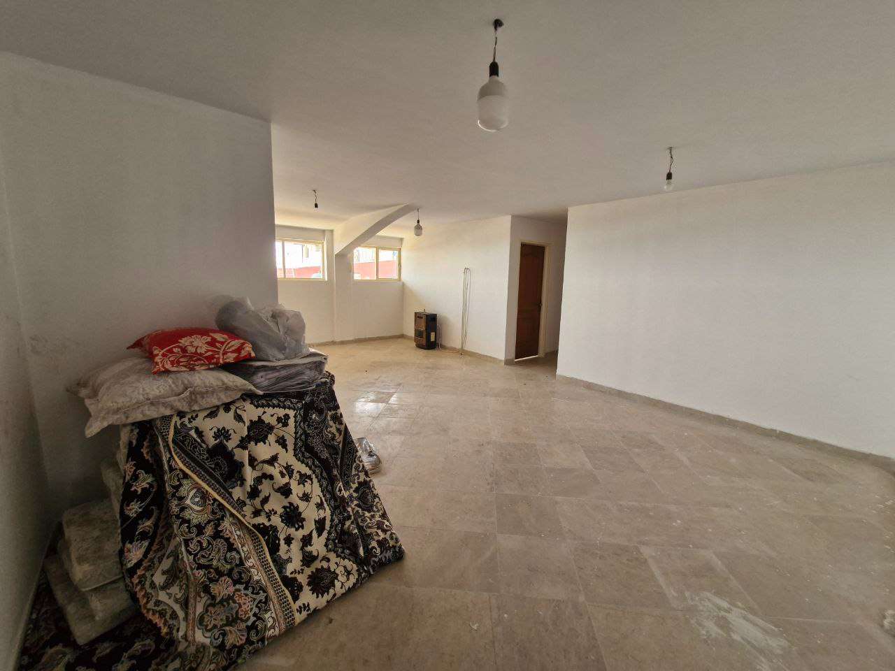 اجاره سوله تولید سلفون و نایلون با پروانه معتبر - شهرک صنعتی عباس‌آباد 1400 متر _ املاک صنعت سوله