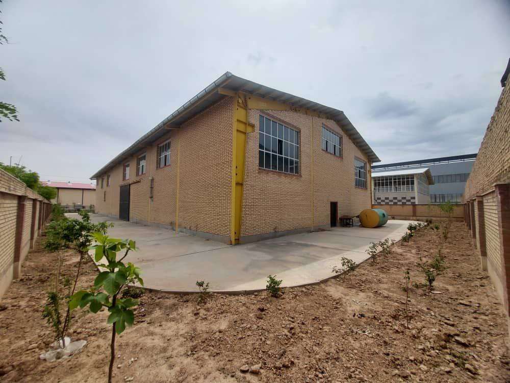 فروش سوله تولید جک سقفی - شهرک صنعتی شنزار 900 متر _ املاک صنعت سوله