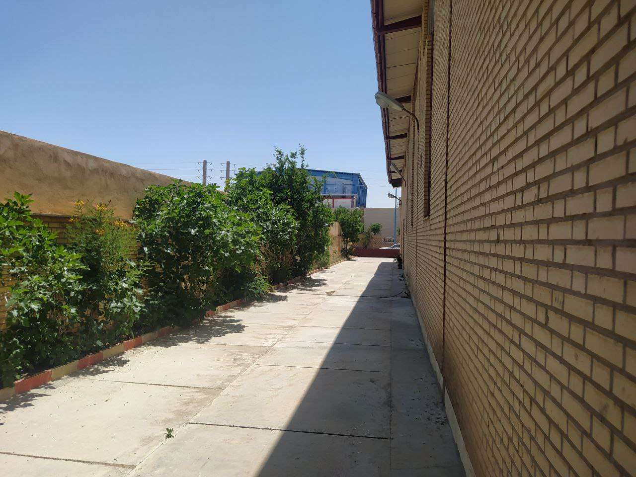 فروش کارخانه بسته‌بندی خشکبار و نمک با پروانه معتبر - شهرک صنعتی خوارزمی 670 متر _ املاک صنعت سوله