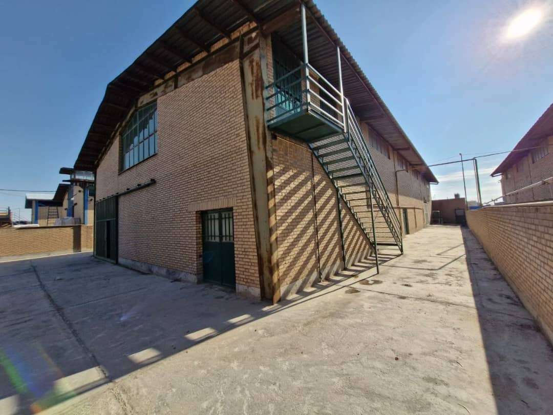 فروش کارخانه تولید شوینده با برند و ماشین‌آلات - شهرک صنعتی جنت‌آباد 860متر _ املاک صنعت سوله