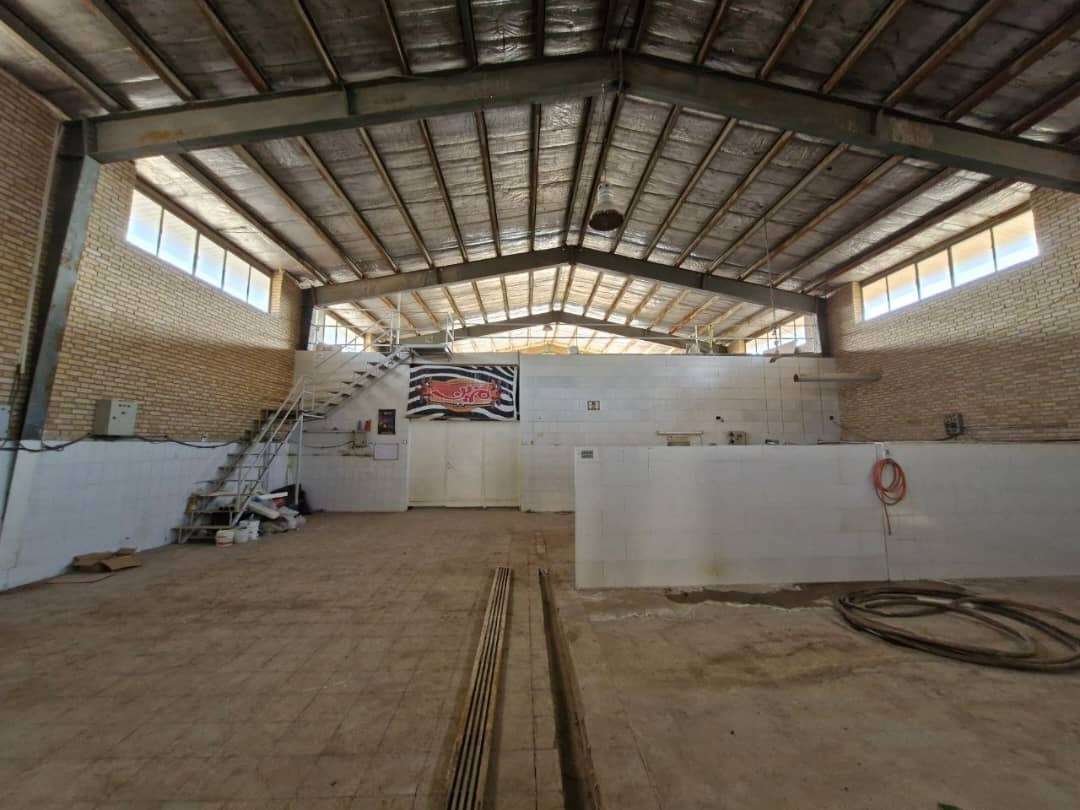 فروش کارخانه تولید شوینده با برند و ماشین‌آلات - شهرک صنعتی جنت‌آباد 860متر _ املاک صنعت سوله